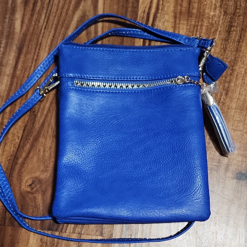 Elegant Blue Crossbody Bag